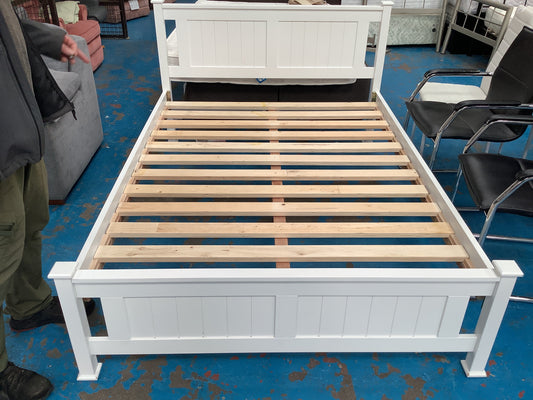 Double bed frame