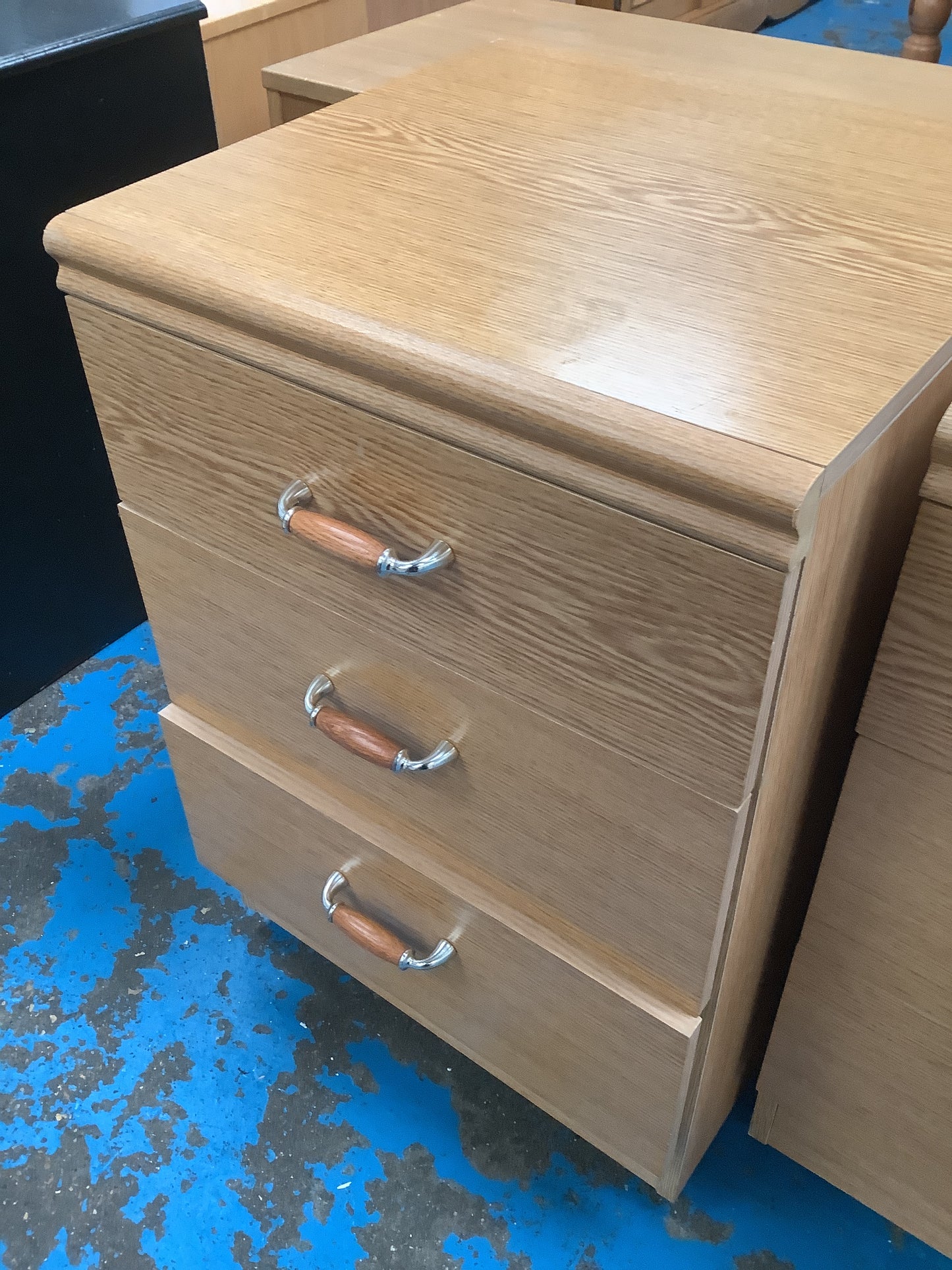 Bedside cabinet