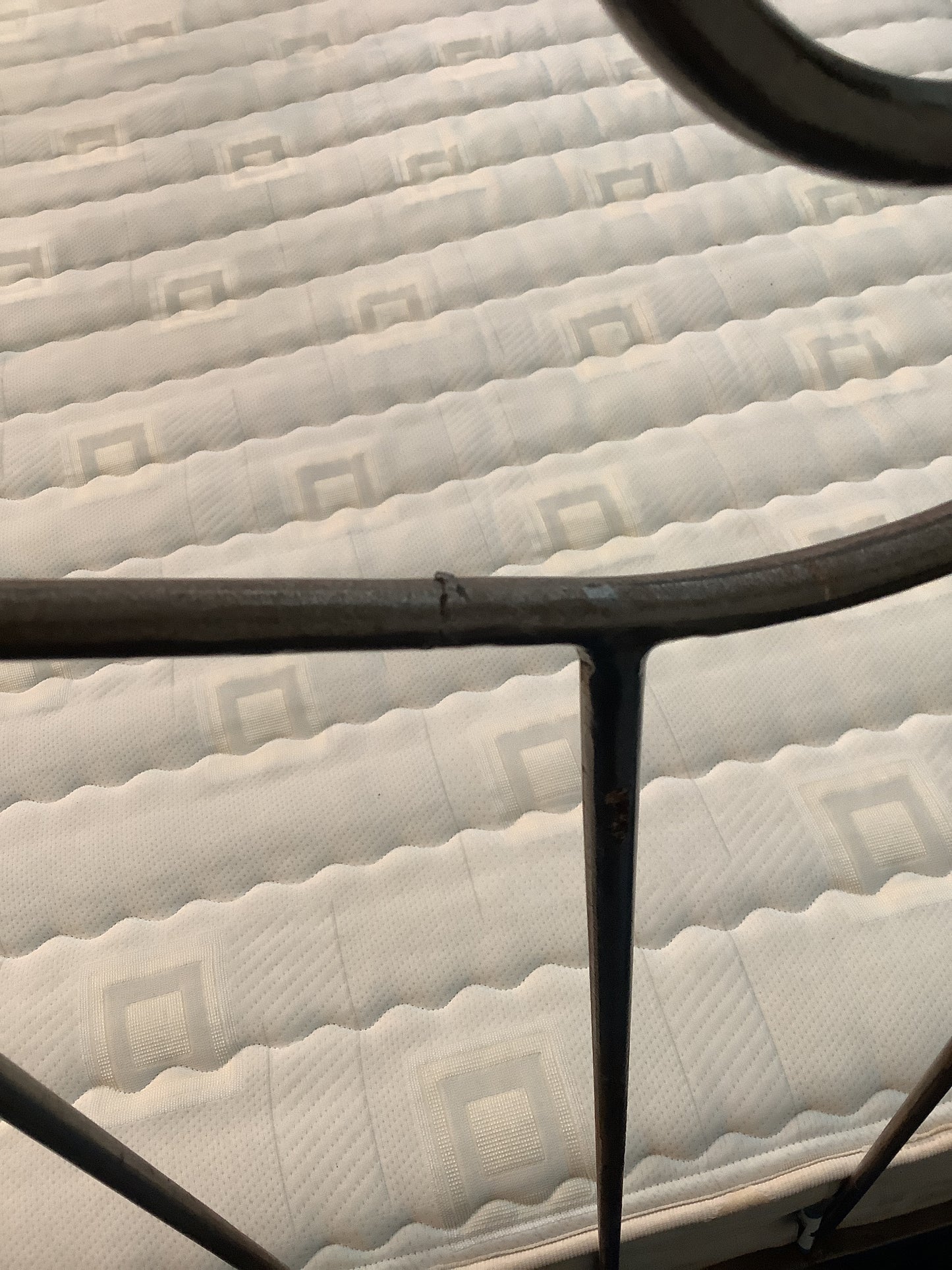 Kingsize iron bed and mattress