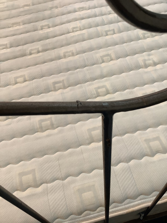 Kingsize iron bed and mattress