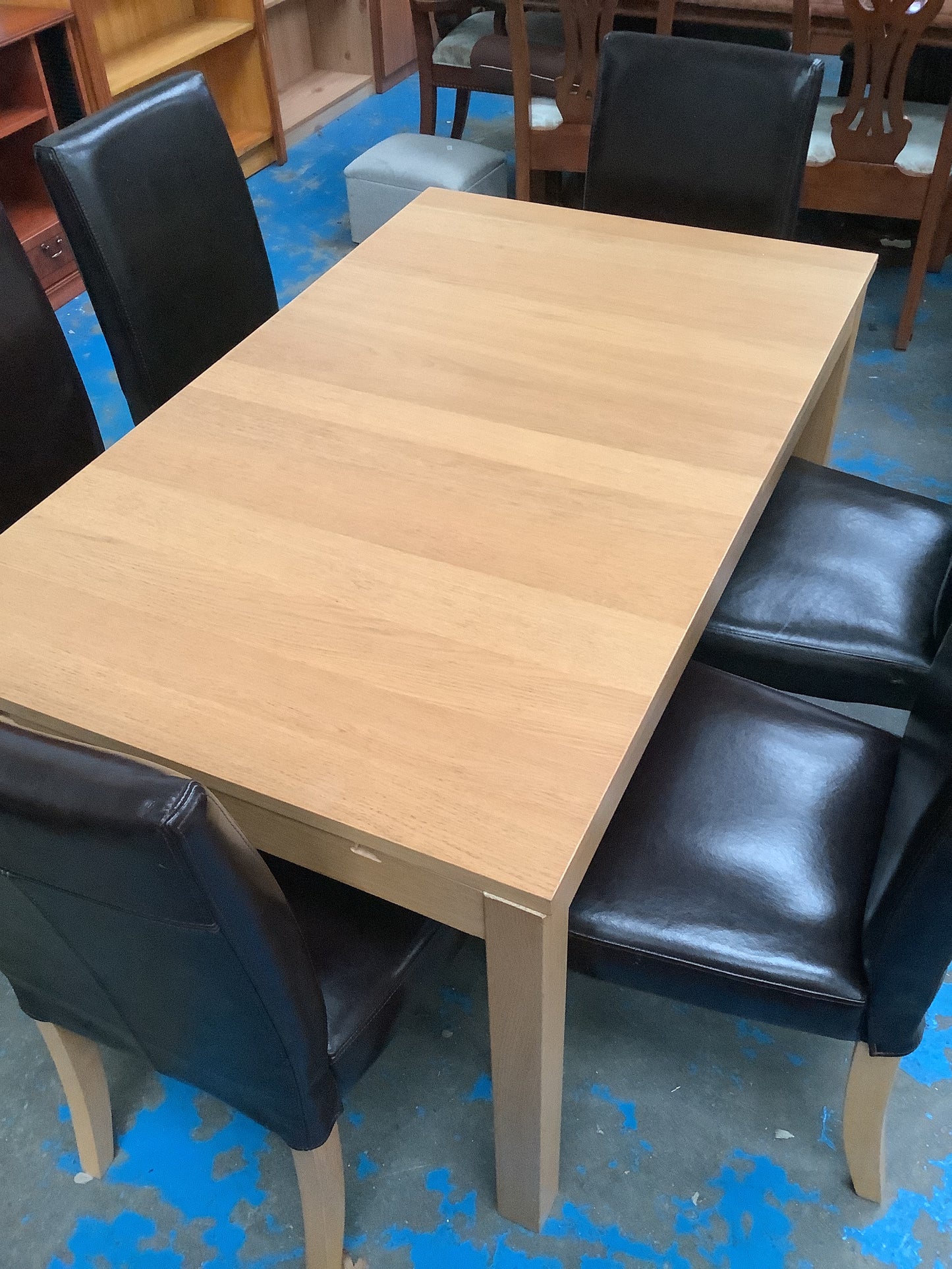 Table and 6 chairs
