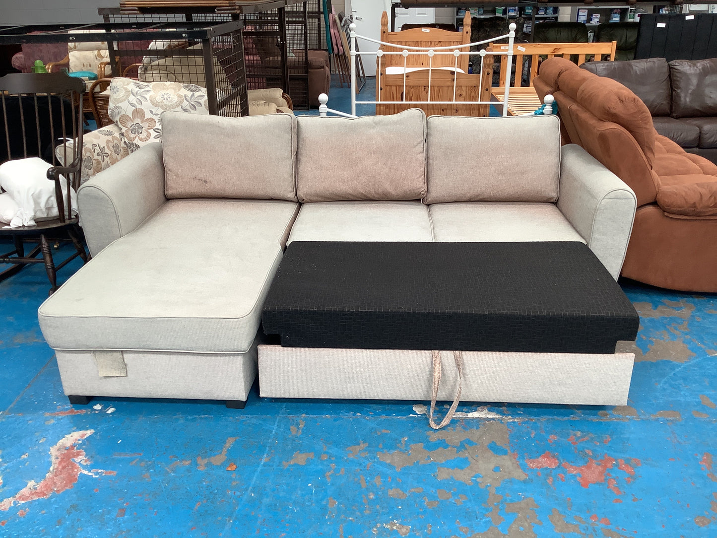 Corner couch/bed