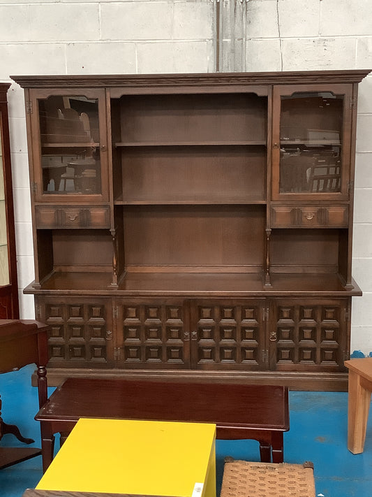 Wall unit