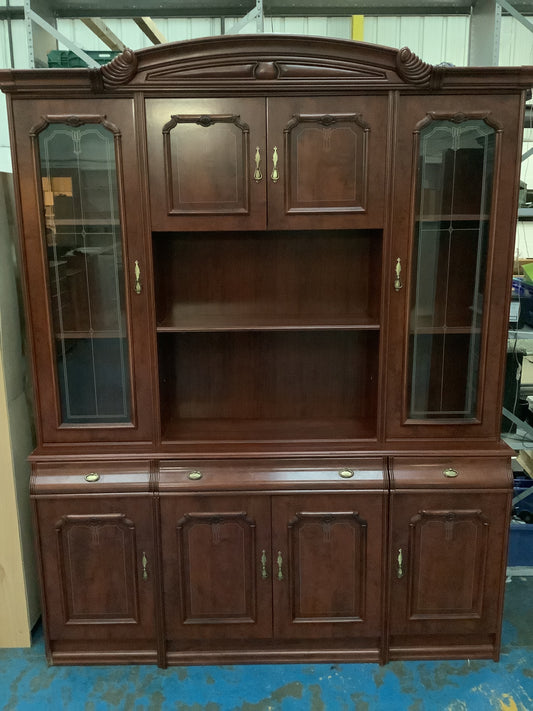 Large wall unit