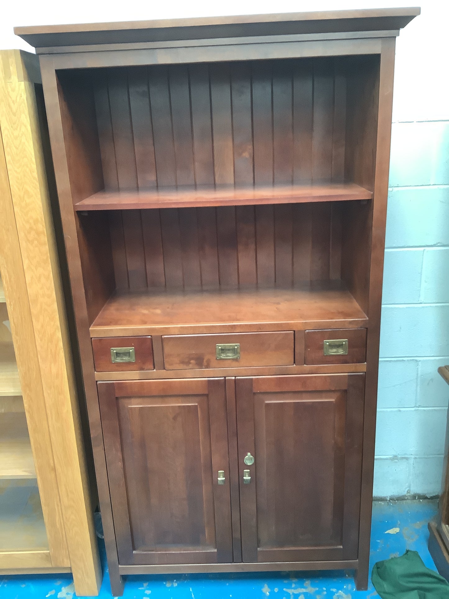 Shelving unit