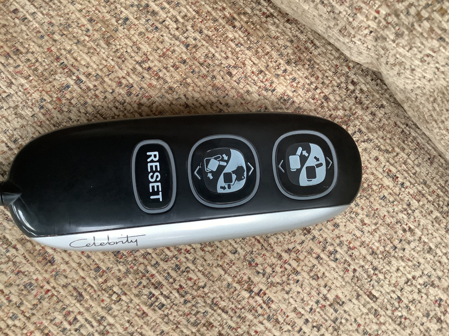 Celebrity riser recliner