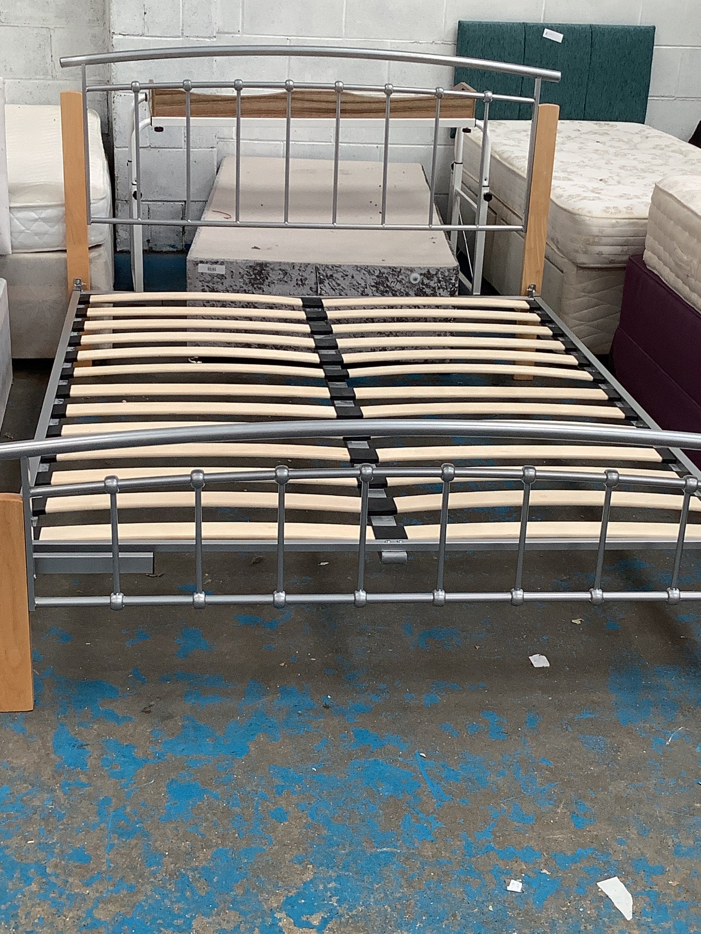 Bed frame king