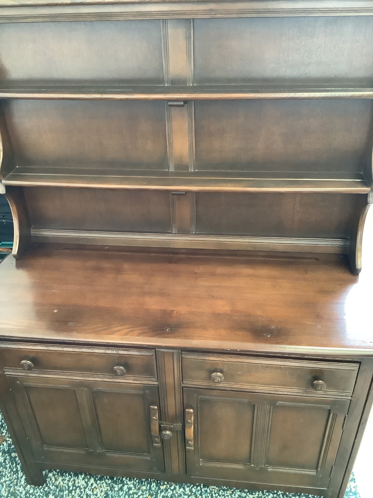 Dresser