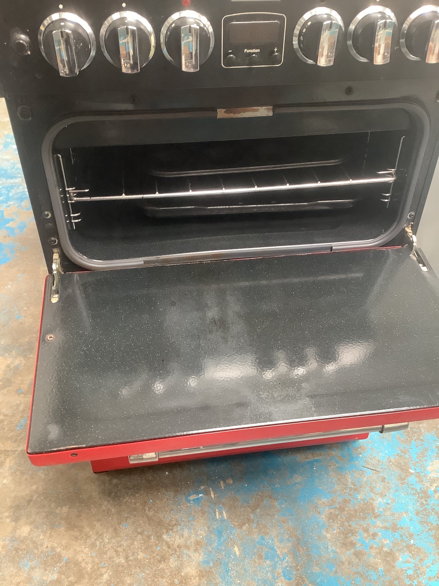 Stoves gas and electric cooker