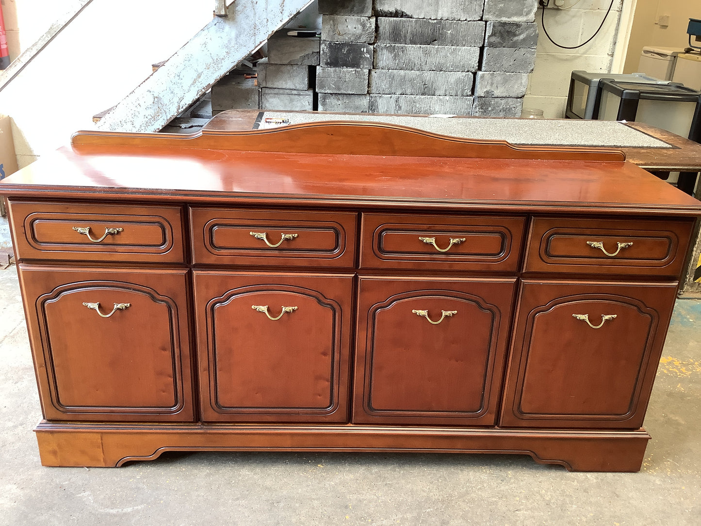 Sideboard