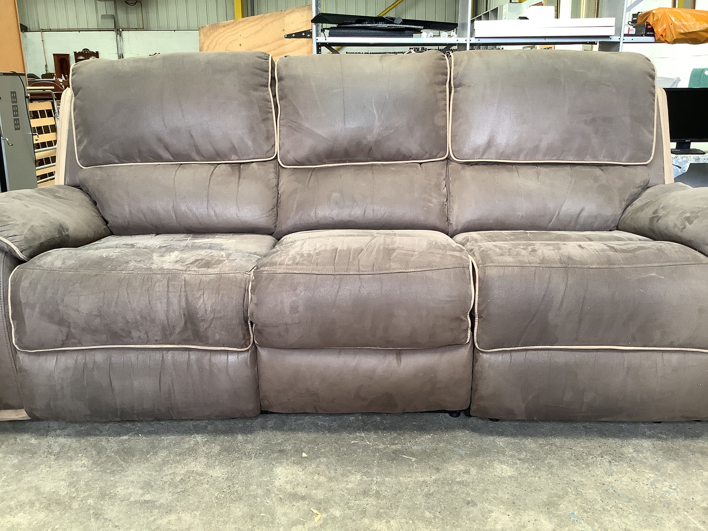 3 seater recliner
