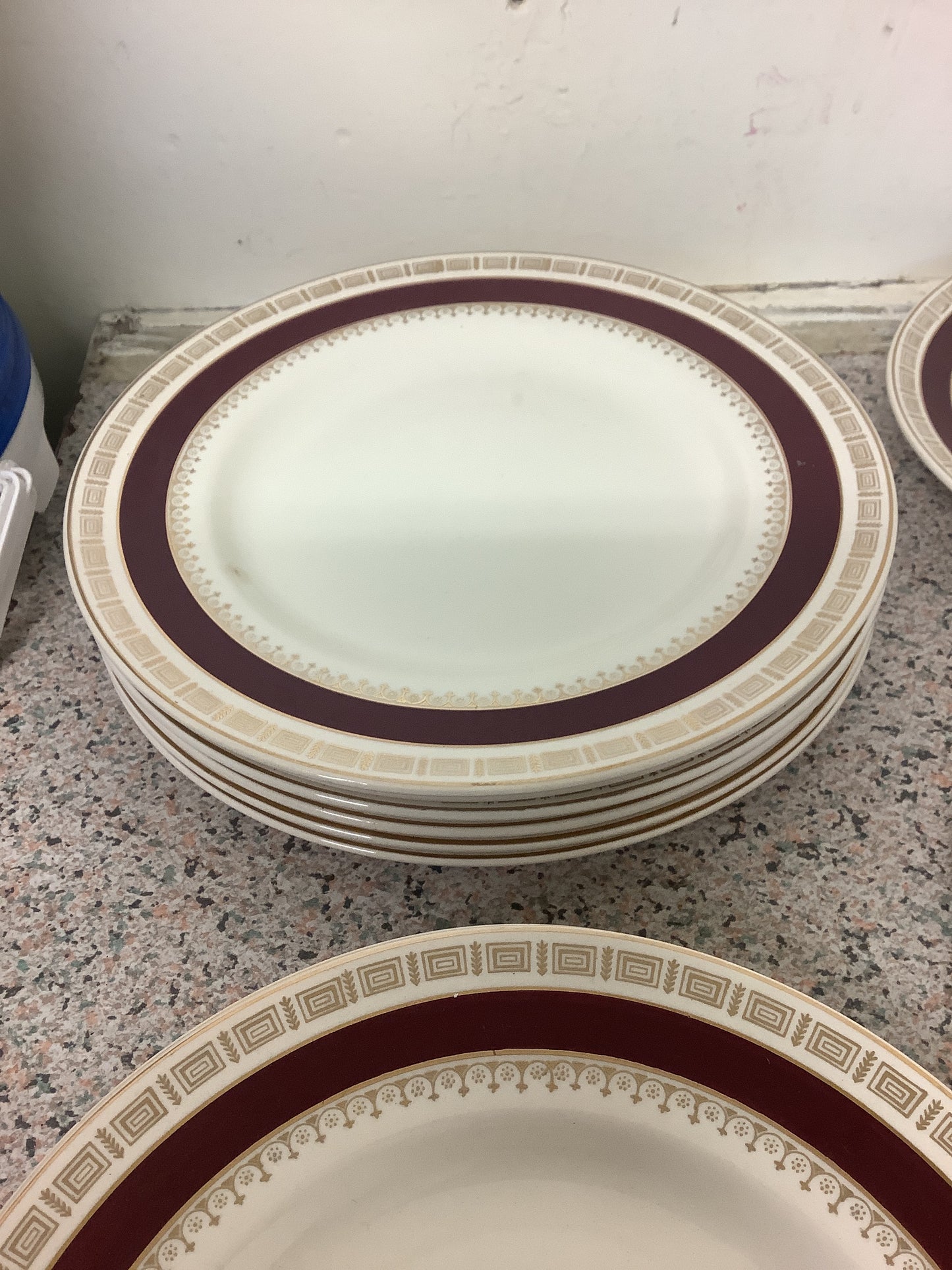 33 piece crown ducal dinner service set
