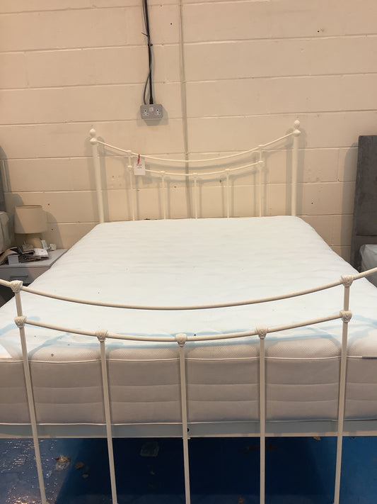 Double frame and mattress